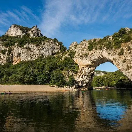 別荘 Au Pieds Des Gorges De L'ardeche Laval-Saint-Roman