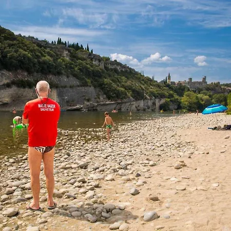 別荘 Au Pieds Des Gorges De L'ardeche Laval-Saint-Roman