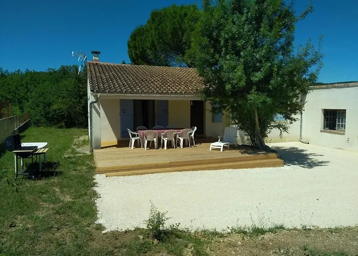 Au Pieds Des Gorges De L'ardeche Casa de Férias *